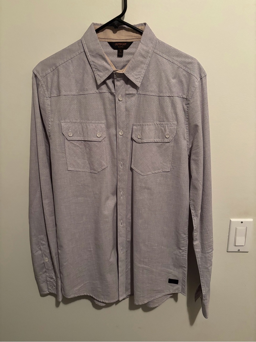 Outpost Makers Men’s Light Gray Button-Down Shirt with Chest Pockets